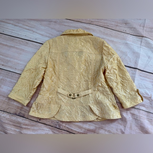 CHICO'S Woman’s Size 1 Golden  Polyester/Nylon Crinkle Button Up Jacket EUC 8 - Picture 7 of 8